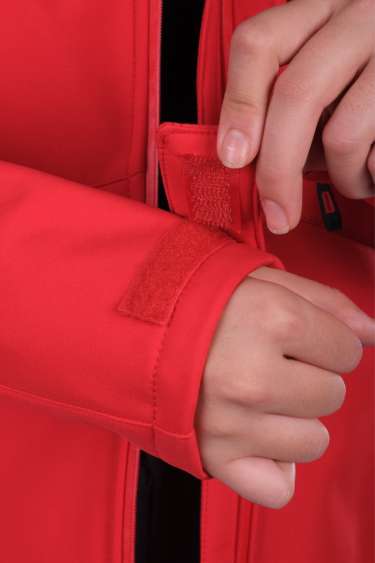 Kışlık Softshell Mont – Kırmızı & Siyah | Su ve Rüzgar Geçirmez İş Montu